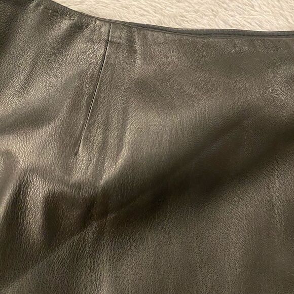 Carlisle 100% leather skirt, size 12 - Picture 6 of 8
